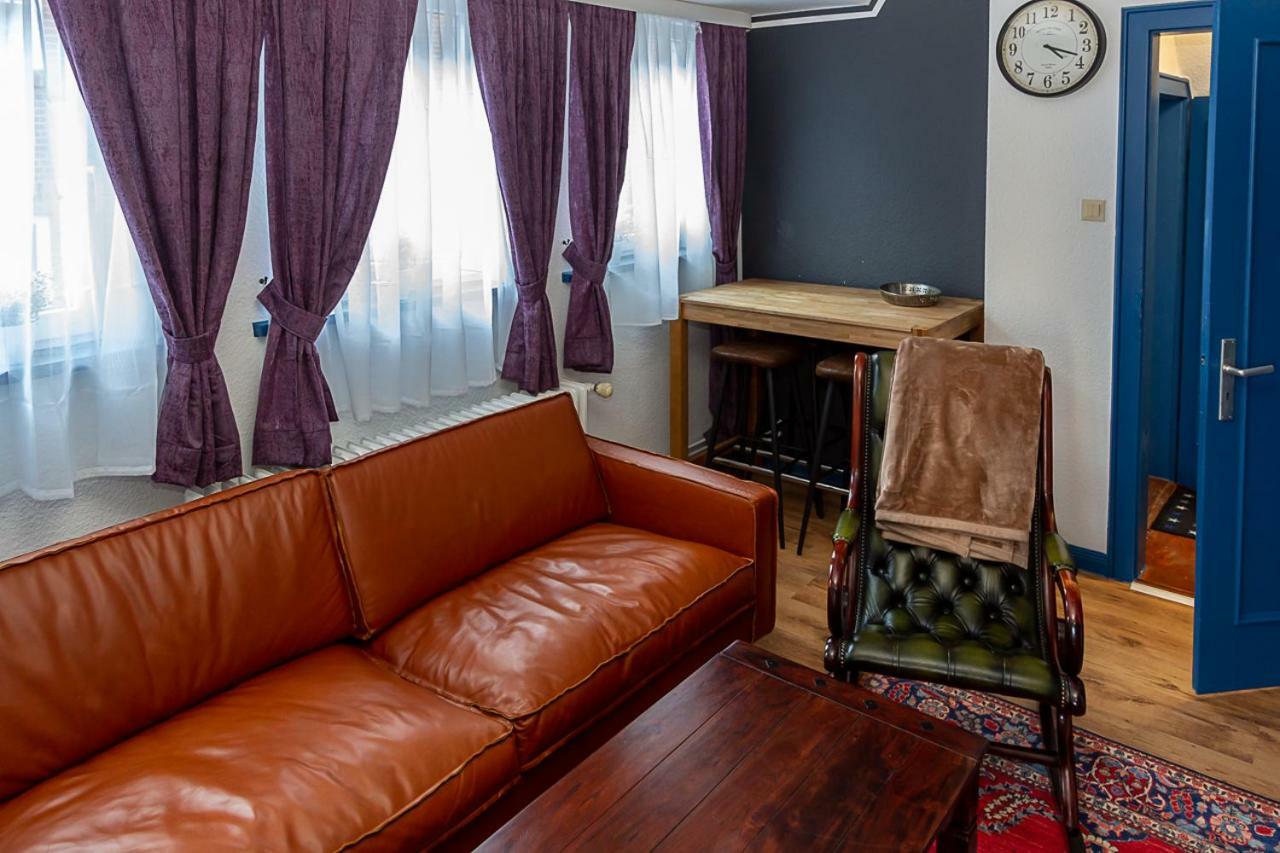 Altes Pastorat Am Husumer Hafen Apartment Husum  Bagian luar foto