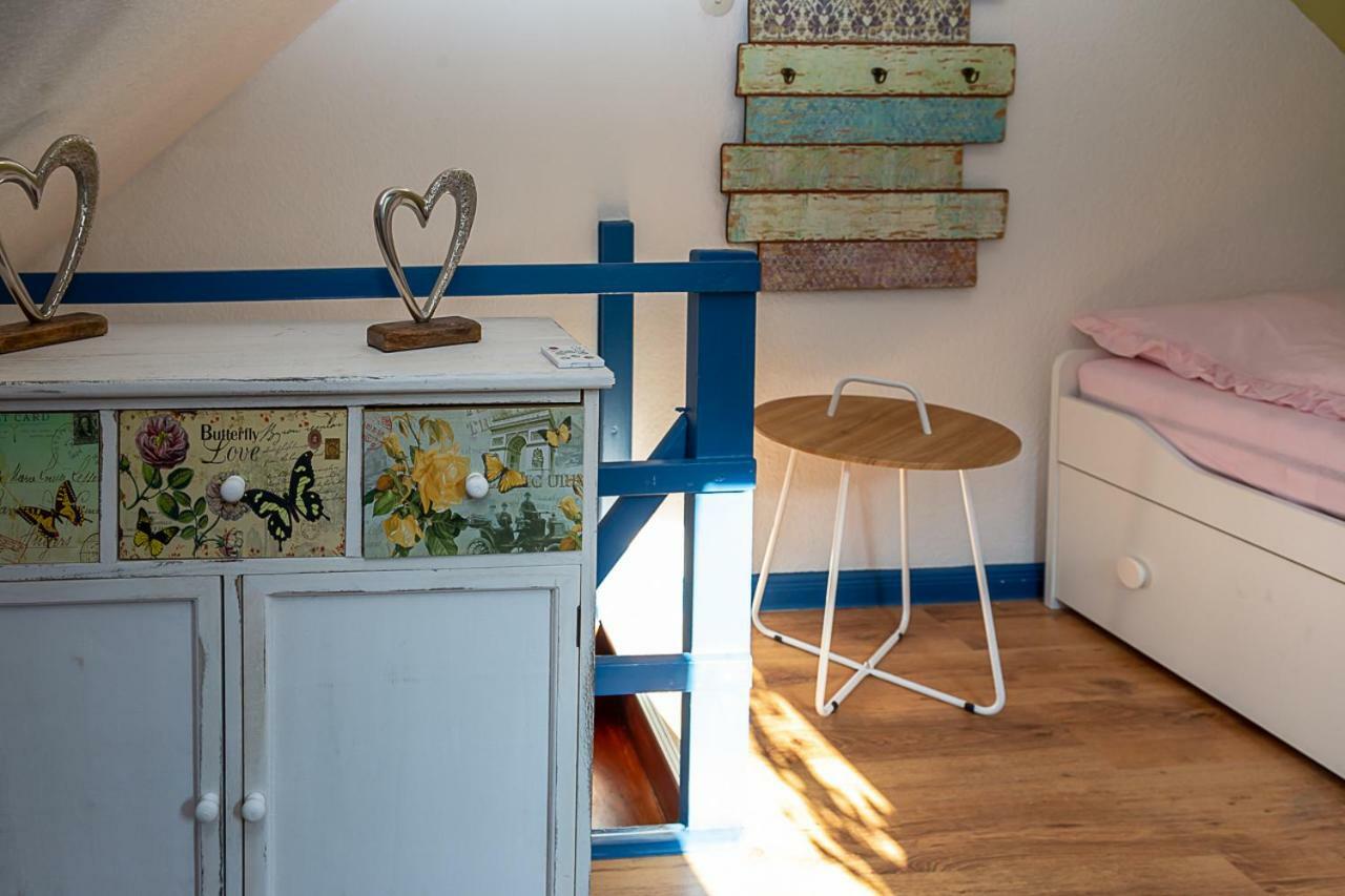 Altes Pastorat Am Husumer Hafen Apartment Husum  Bagian luar foto