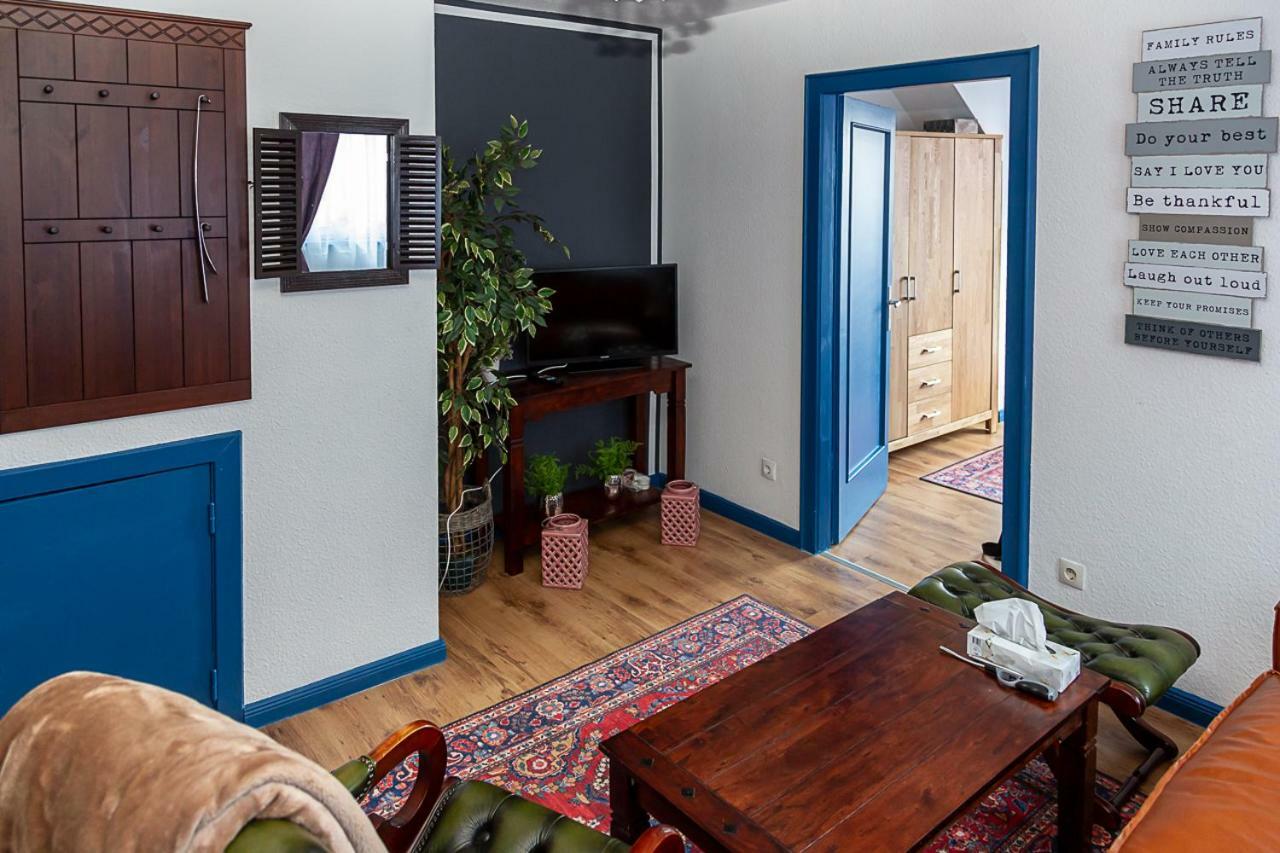 Altes Pastorat Am Husumer Hafen Apartment Husum  Bagian luar foto