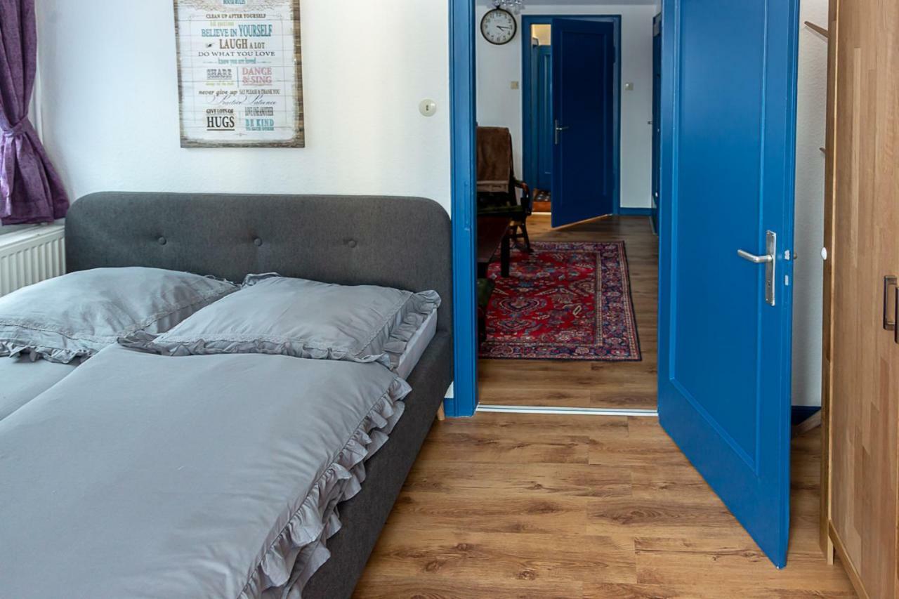 Altes Pastorat Am Husumer Hafen Apartment Husum  Bagian luar foto