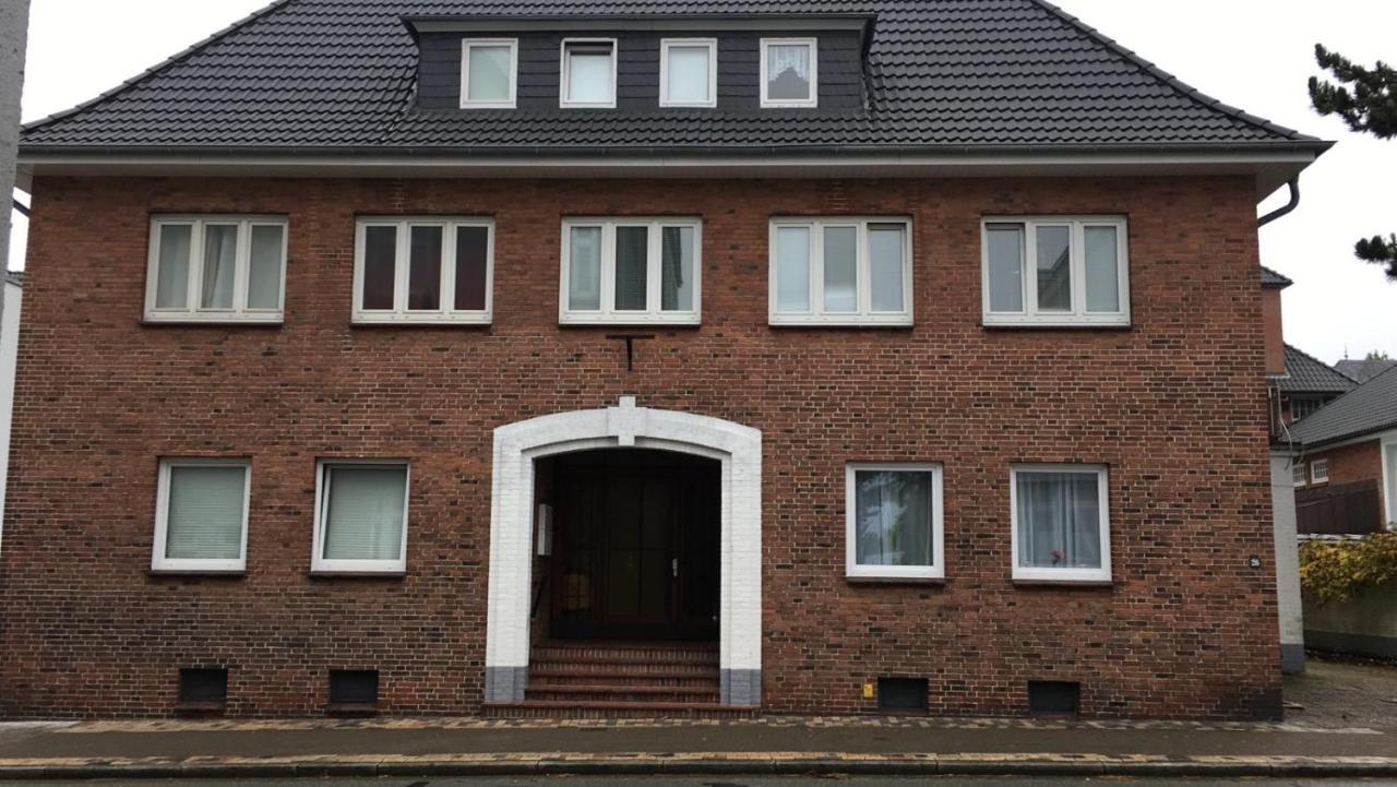 Altes Pastorat Am Husumer Hafen Apartment Husum  Bagian luar foto